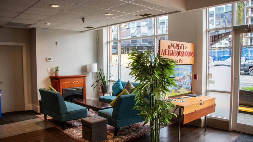 The Neighbourspace